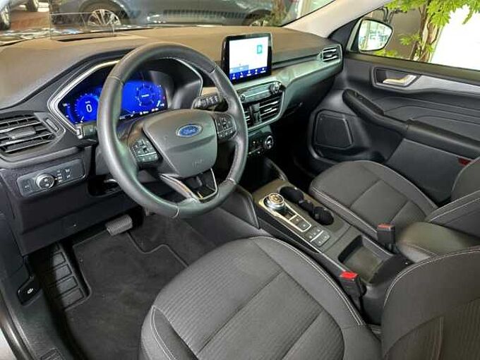 Ford Kuga Titanium+Automatik+AHK+Pano+Head-Up+Kamera 