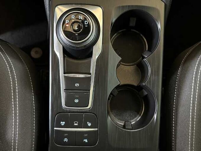 Ford Kuga Titanium+Automatik+AHK+Pano+Head-Up+Kamera 