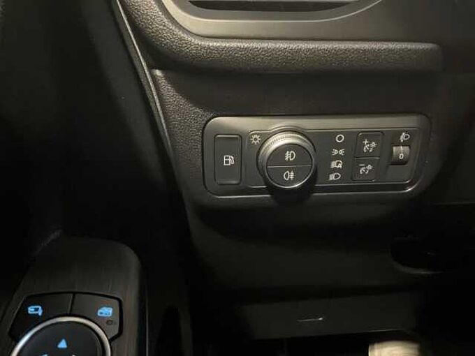 Ford Kuga Plug-In Hybrid ST-Line Winter-P. NAVI. PDC. RÜCKF.