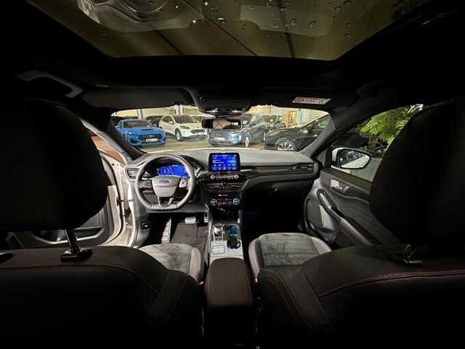 Ford Kuga ST-Line X+Automatik+AHK+Pano+B&O+Key-Free