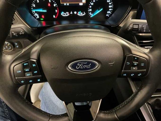 Ford Focus Turnier Titanium 4J Garantie R&Uuml;CKF. PDC NAVI. 