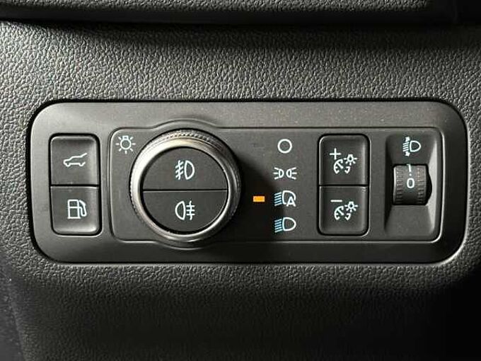 Ford Kuga ST-Line X+Automatik+AHK+B&O+Kamera+Navi 