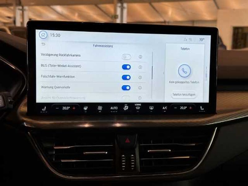 Ford Kuga Titanium 360-Grad-Kamera+LED-Scheinwerfer+Tempomat+Navi Titanium 360-Grad-Kamera+LED-Scheinwerfer+Tempomat+Navi