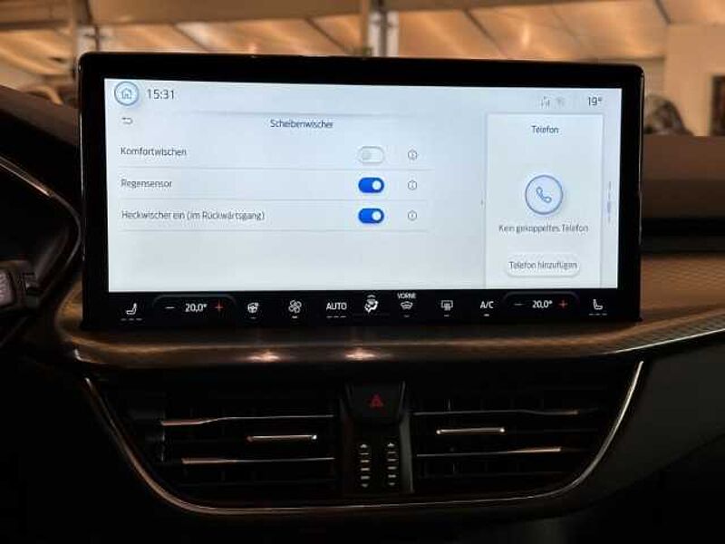 Ford Kuga Titanium 360-Grad-Kamera+LED-Scheinwerfer+Tempomat+Navi Titanium 360-Grad-Kamera+LED-Scheinwerfer+Tempomat+Navi