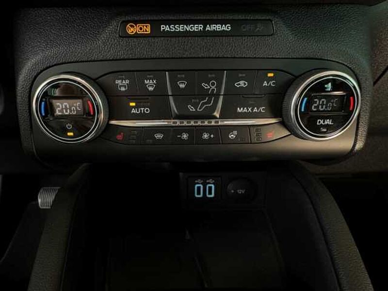 Ford Kuga Titanium X+5 Jahre Garantie*+Automatik+Navi Titanium X+5 Jahre Garantie*+Automatik+Navi