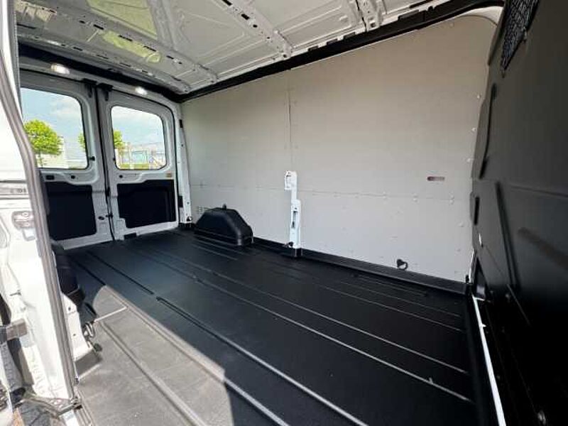 Ford Transit Kasten Trend L3 Automatik+Tempomat Kasten Trend L3 Automatik+Tempomat
