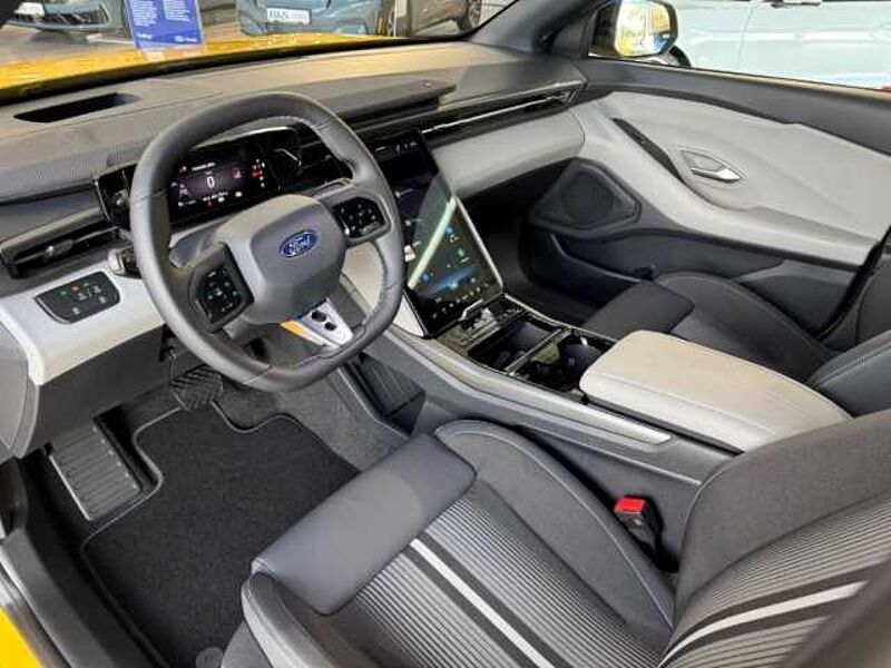 Ford Capri Extended Range LED+Navi+360°+Wärmepumpe+KeyFree Extended Range LED+Navi+360°+Wärmepumpe+KeyFree