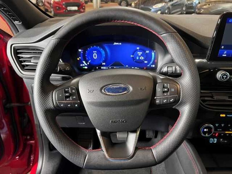 Ford Kuga ST-Line+Automatik+Pano+Navi+Key-Free+LED ST-Line+Automatik+Pano+Navi+Key-Free+LED