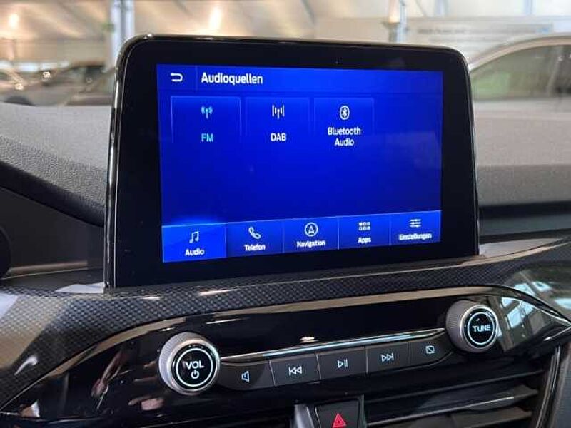 Ford Kuga ST-Line+Automatik+Pano+Navi+Key-Free+LED ST-Line+Automatik+Pano+Navi+Key-Free+LED