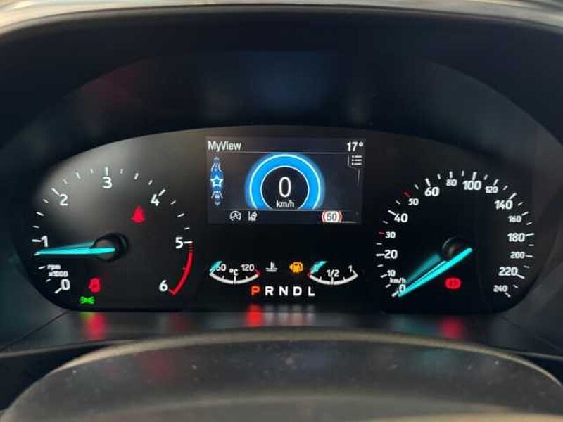 Ford Focus Titanium Turnier Automatik+Rückfahrkamera+Navi+Tempomat Titanium Turnier Automatik+Rückfahrkamera+Navi+Tempomat