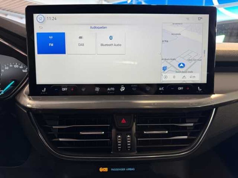 Ford Focus Titanium Turnier Automatik+Rückfahrkamera+Navi+Tempomat Titanium Turnier Automatik+Rückfahrkamera+Navi+Tempomat