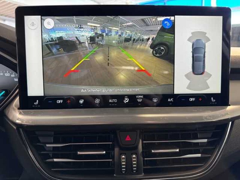 Ford Focus Titanium Turnier Automatik+Rückfahrkamera+Navi+Tempomat Titanium Turnier Automatik+Rückfahrkamera+Navi+Tempomat