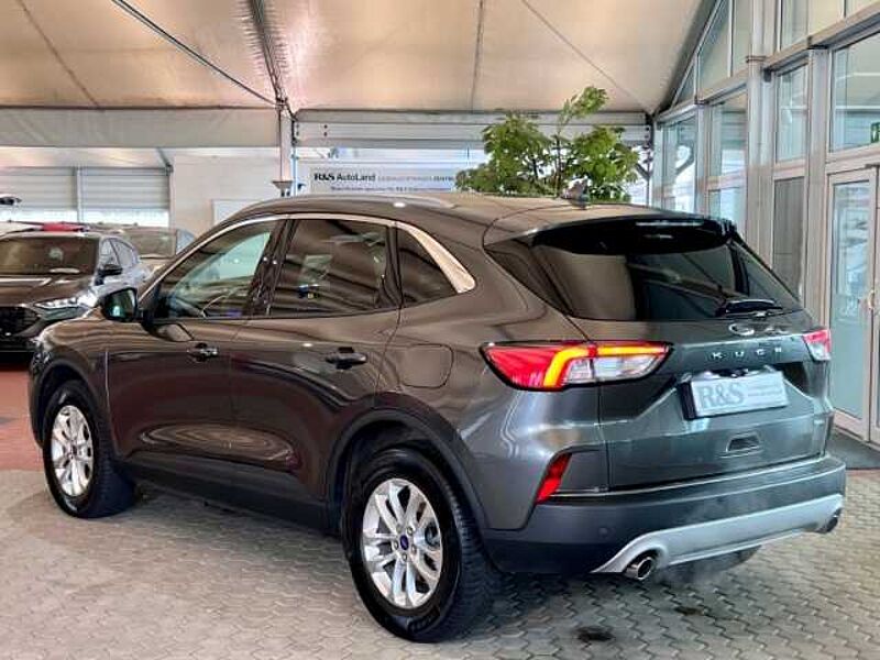 Ford Kuga Titanium+Automatik+Rückfahrkamera+Navi