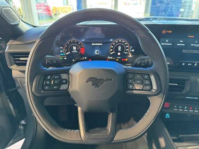 Ford Mustang Dark Horse Fastback V8+Bang&Olufsen+LED+Klimaautomat.