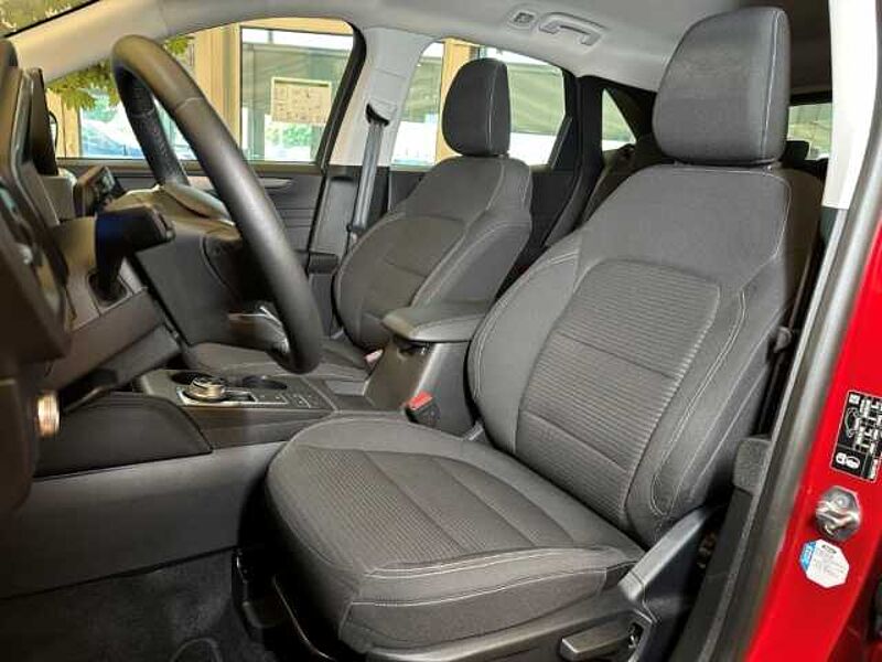 Ford Kuga Titanium+Automatik+Navi+Kamera+Key-Free