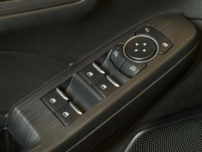 Ford Kuga Titanium+Automatik+Navi+Kamera+Key-Free