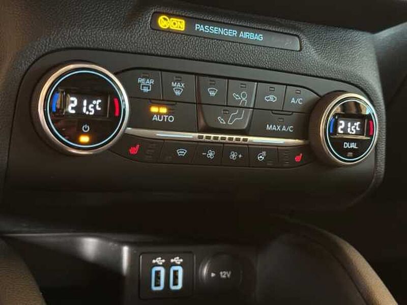 Ford Kuga Titanium+Automatik+Navi+Kamera+Key-Free