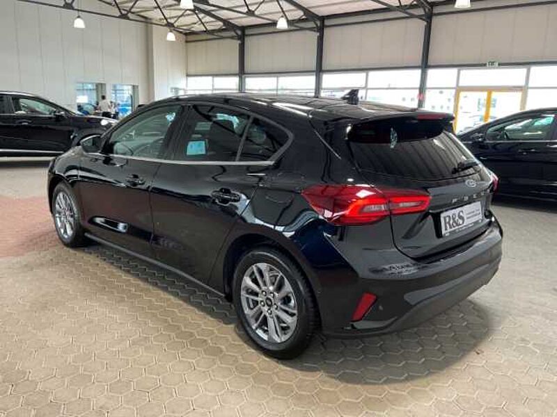 Ford Focus Titanium+Automatik+LED+Kamera+Navi+Sitzheizung