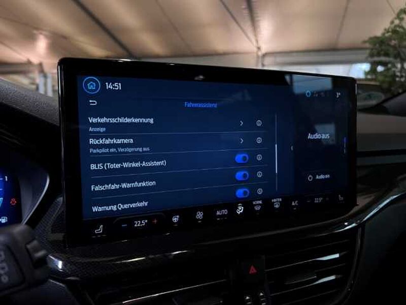 Ford Focus Turnier ST-Line X+5 J. Garantie*+Automatik