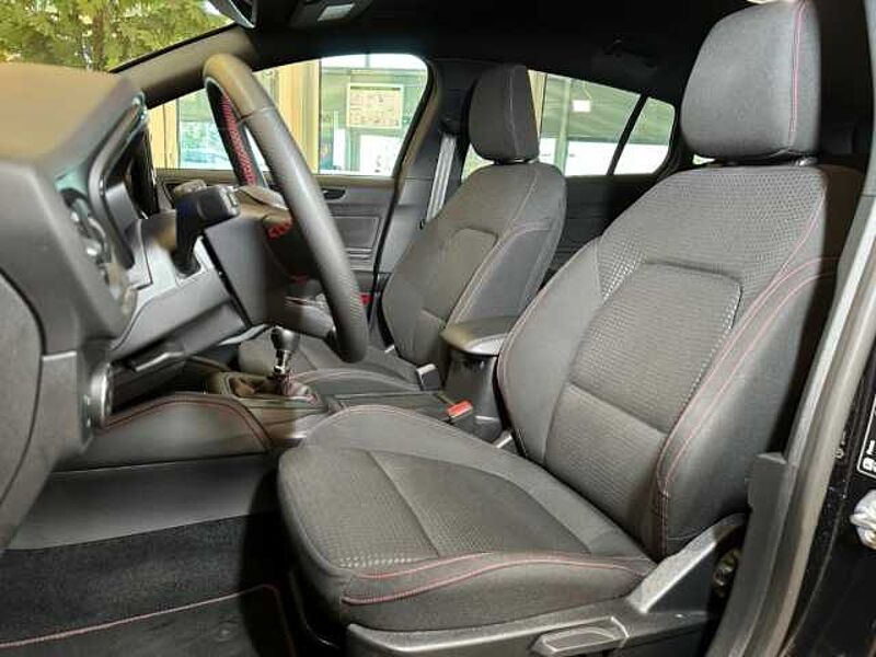 Ford Focus Turnier ST-Line X+AHK+Navi+Kamera+Key-Free