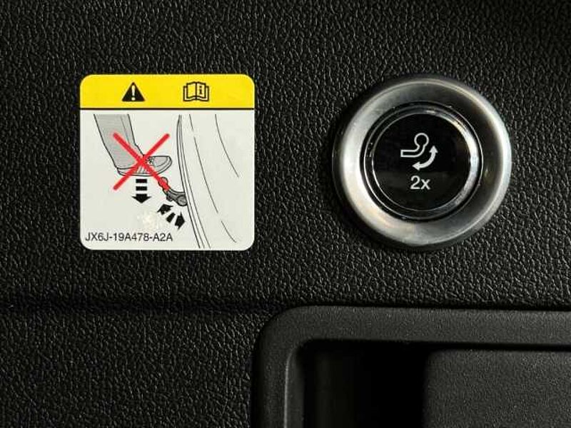 Ford Focus Turnier ST-Line X+AHK+Navi+Kamera+Key-Free