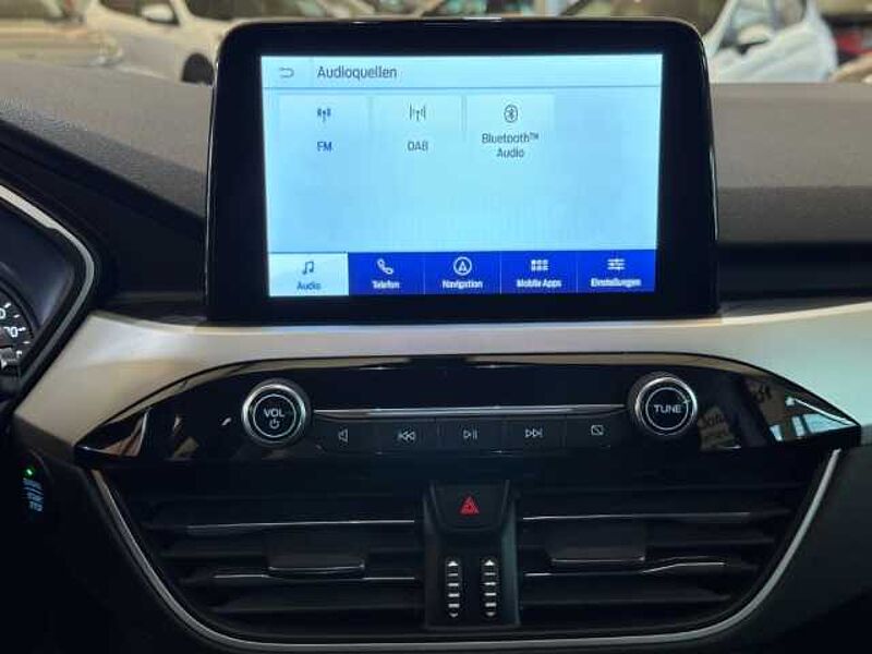 Ford Kuga Cool&Connect+Automatik+Navi+PDC+Sitzheizung