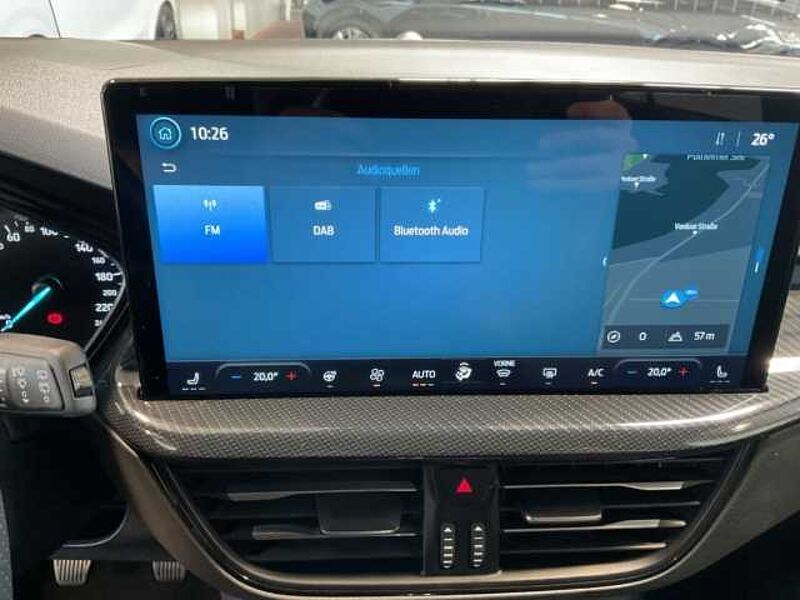 Ford Focus ST-Line+LED+Kamera+Head-UP+Navi+Keyless GO