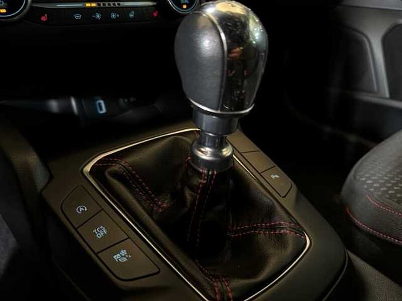 Ford Focus Turnier ST-Line+Navi+PDC+Key-Free+Klima