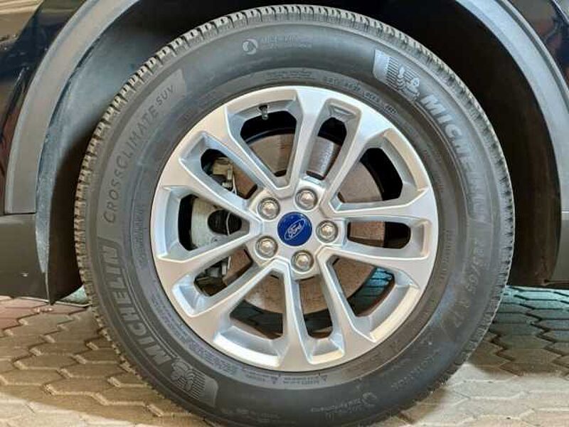 Ford Kuga Titanium+Automatik+Navi+Kamera+Key-Free