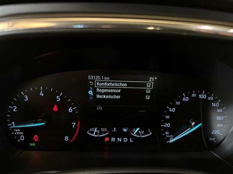 Ford Focus Titanium+Automatik+Navi+Kamera+Key-Free