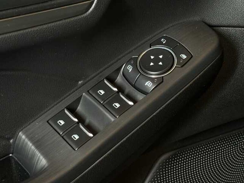 Ford Kuga Titanium+Automatik+Navi+Kamera+Key-Free