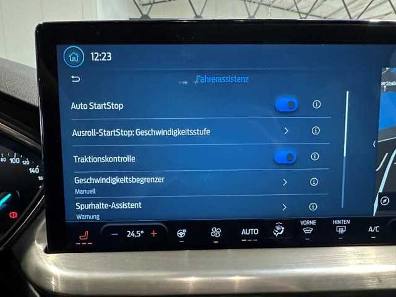 Ford Focus Titanium Design MHEV+Navi+LED+Key-Free