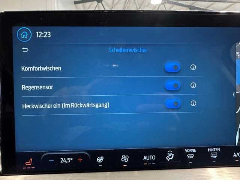 Ford Focus Titanium Design MHEV+Navi+LED+Key-Free