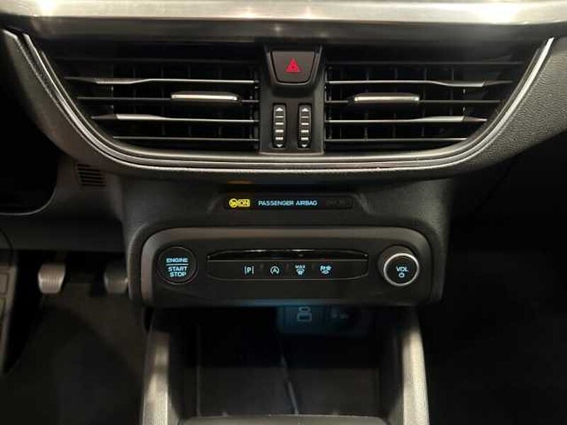 Ford Focus Titanium Design MHEV+Navi+LED+Key-Free