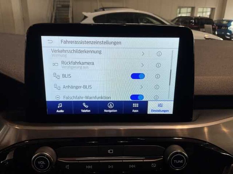 Ford Kuga Titanium+Automatik+elek. AHK+KeyFree+Kamera