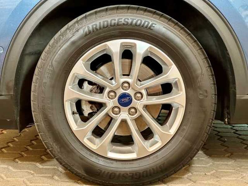 Ford Kuga Titanium+AHK+Rückfahrkamera+Navi+Key-Free