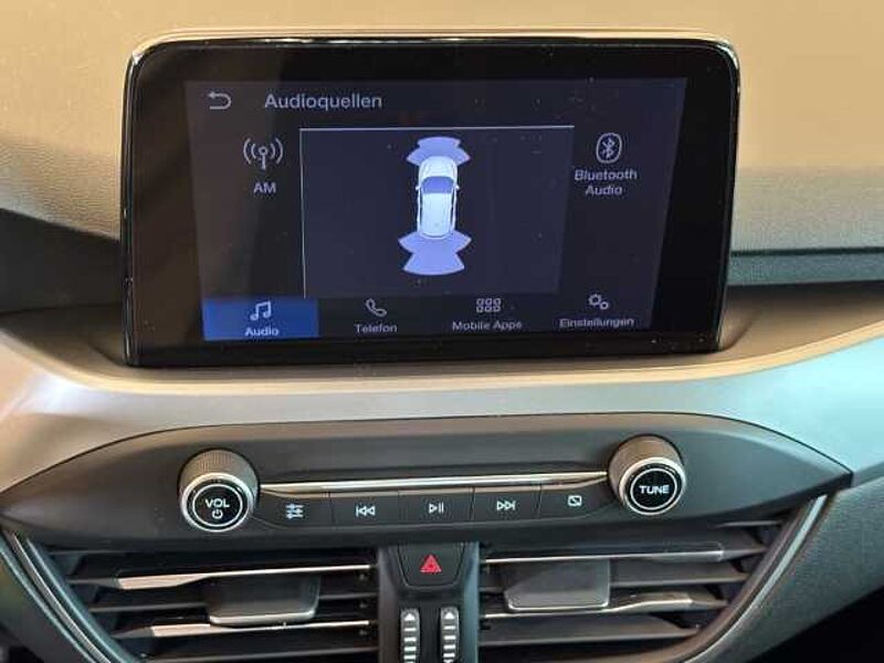 Ford Focus Cool&Connect+PDC+Klima+Lenkradheizung