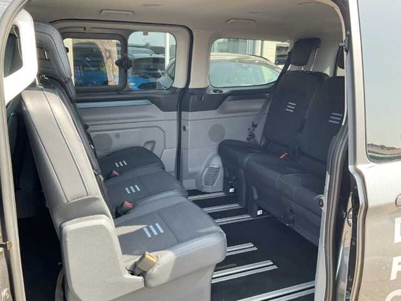 Ford Tourneo Active Bus 340 L1 PHEV FWD 8 Sitzer+LED