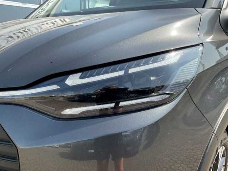 Ford Tourneo Active Bus 340 L1 PHEV FWD 8 Sitzer+LED