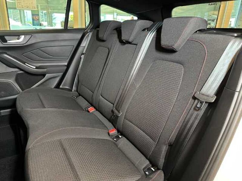 Ford Focus Turnier ST-Line X+Kamera+Head-Up+Key-Free