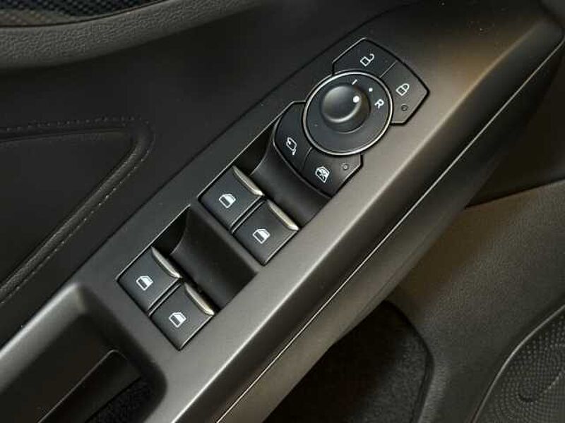 Ford Focus Turnier ST-Line X+Kamera+Head-Up+Key-Free