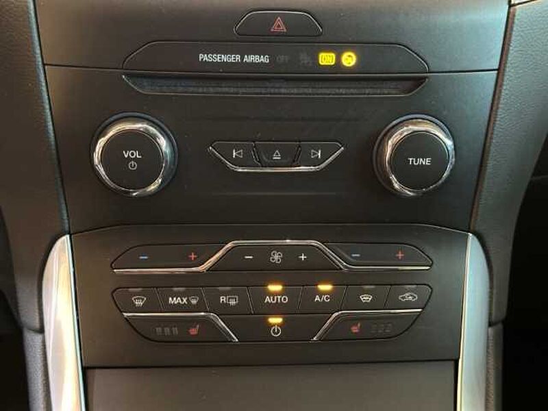 Ford S-Max Titanium+Automatik+Kamera+Navi