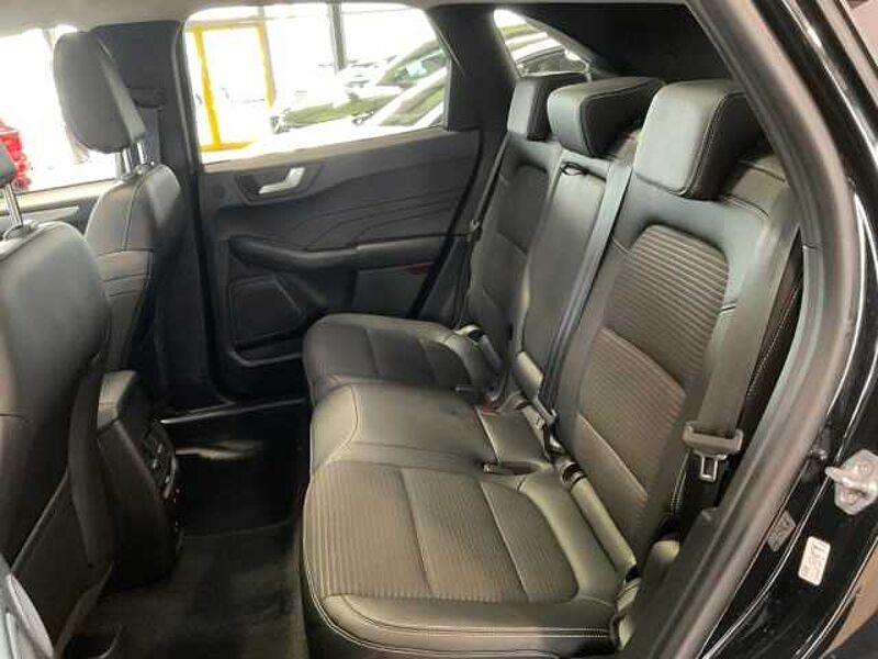 Ford Kuga Titanium X PHEV+elek. AHK+Pano+LED+B&O+KeyFree