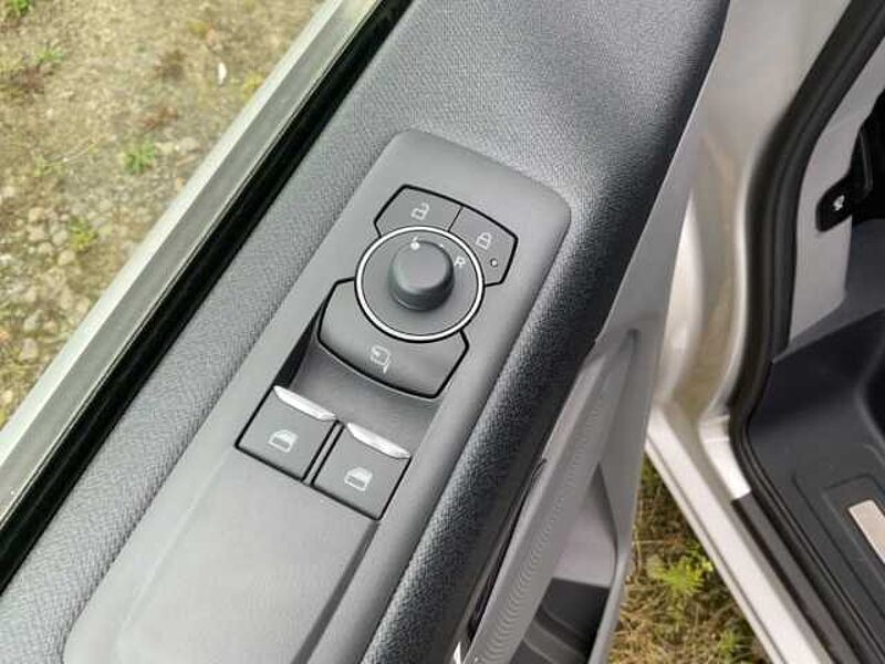 Ford Nugget Titanium 320L1 Abstandsregeltempomat+LED+Anti-Pick