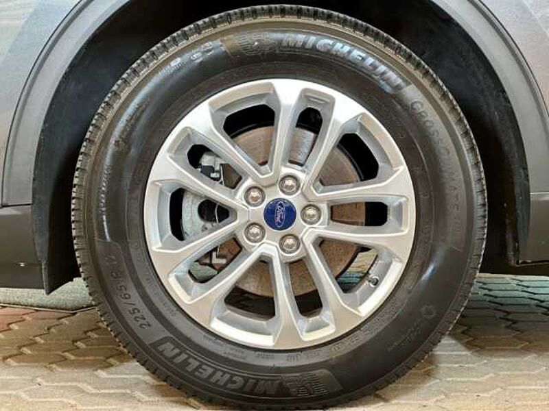 Ford Kuga Titanium+Automatik+Kamera+Key-Free+Navi