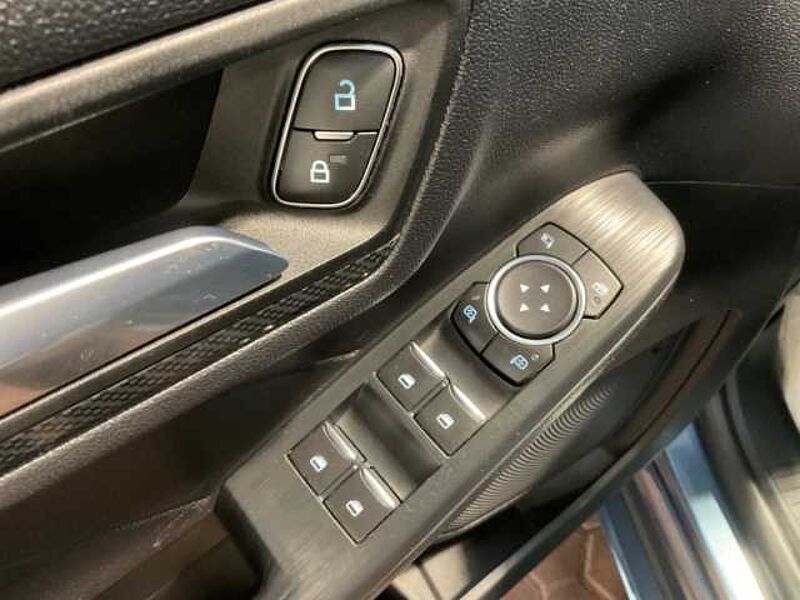 Ford Kuga ST-Line PHEV+elek. AHK+Kamera+KeyFree+Navi