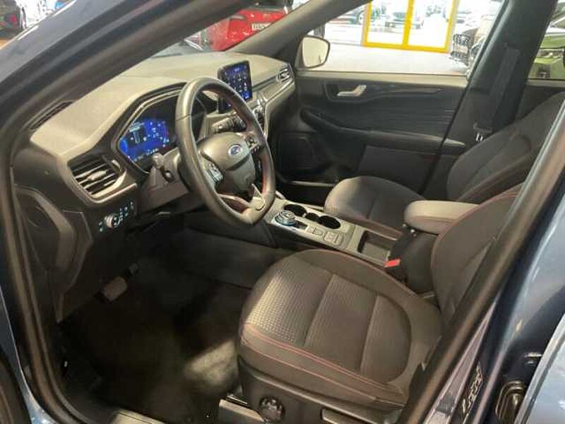 Ford Kuga ST-Line PHEV+elek. AHK+Kamera+KeyFree+Navi