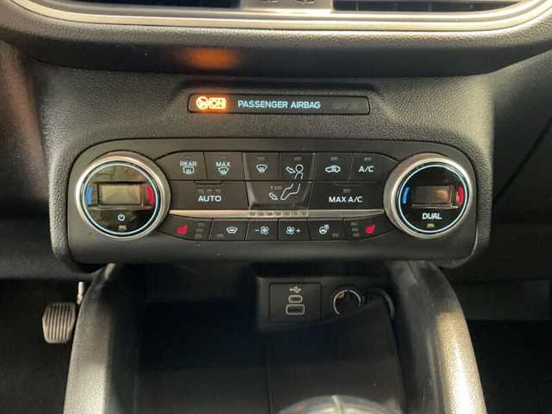 Ford Kuga Cool&Connect+Navi+elek. AHK+KeylessGO+Tempomat