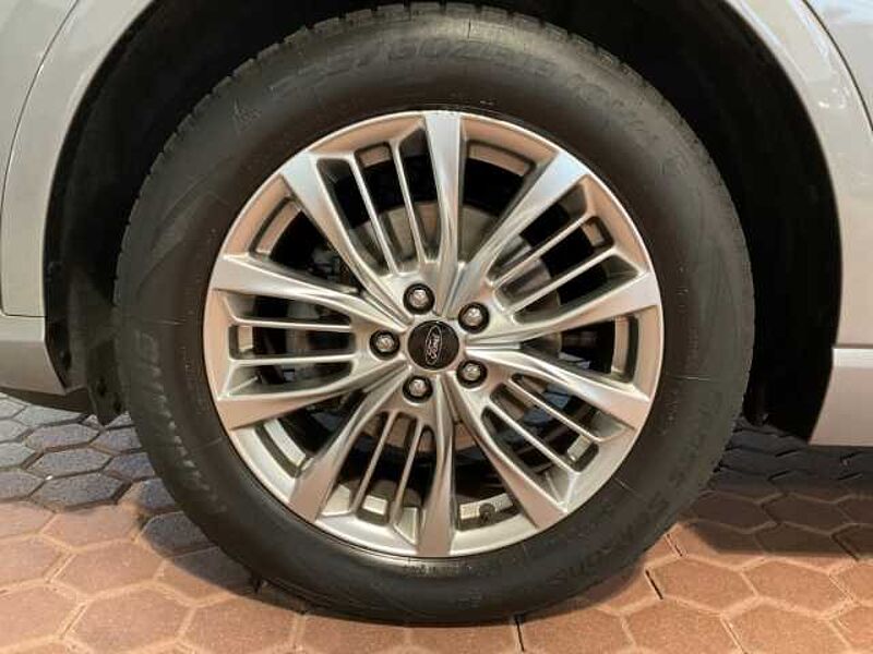 Ford Kuga Vignale AWD+Head-UP+LED+B&O+Standheiz. +Kamera