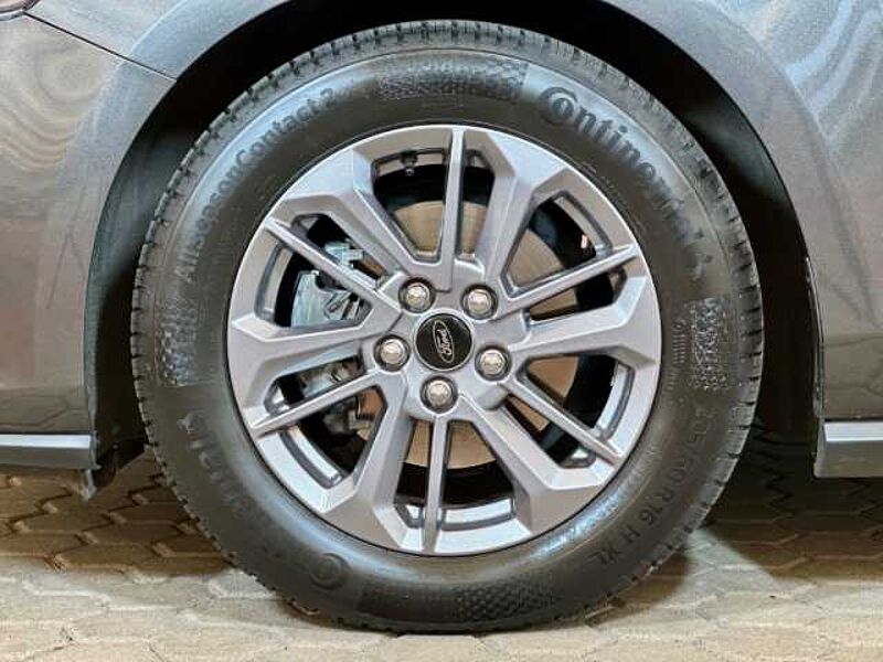 Ford Focus Titanium+*Facelift*+Navi+Klima+Tempo